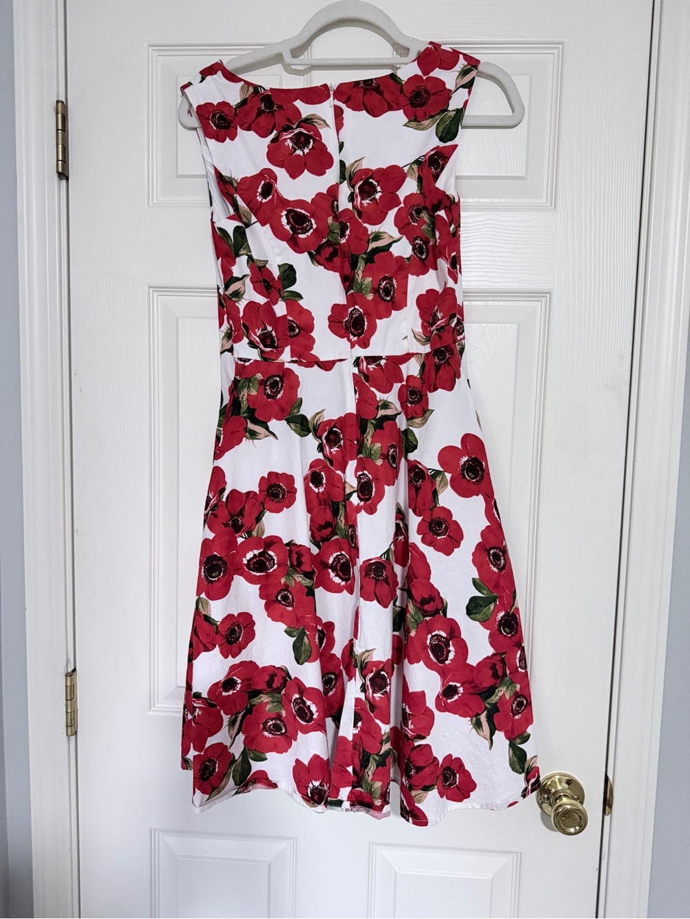 50s Style Red Floral Midi Dress with Pockets - Picture 5 of 5